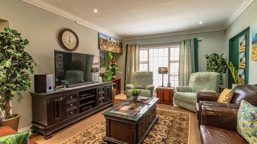 3 Bedroom Property for Sale in Boschdal North West
